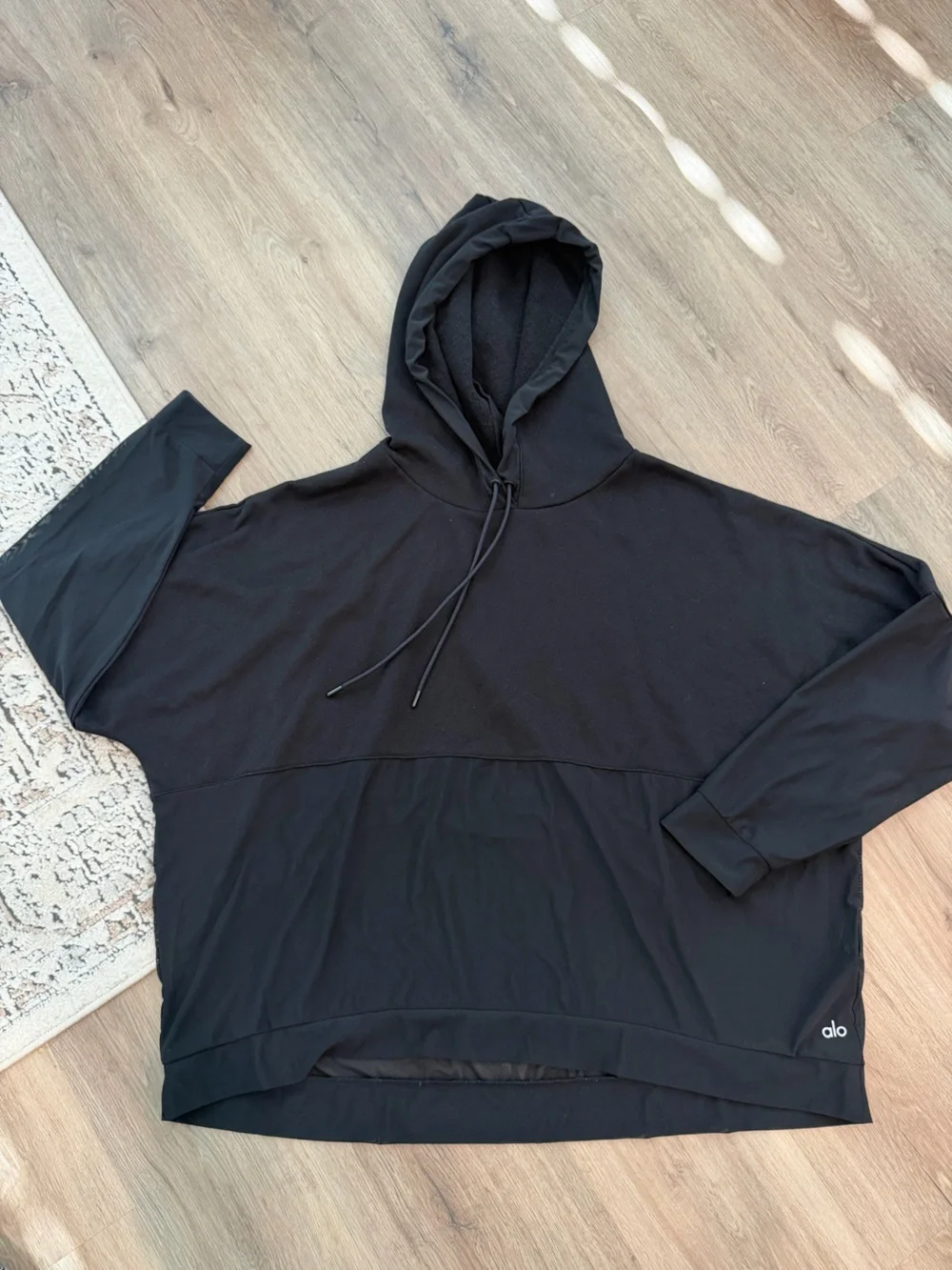 Alo yoga hoodie